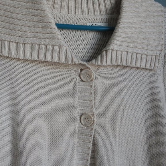 Kim Roger's Beige Cable Knit Sweater 2 Button Front Closure. Women's Size L - Picture 8 of 10